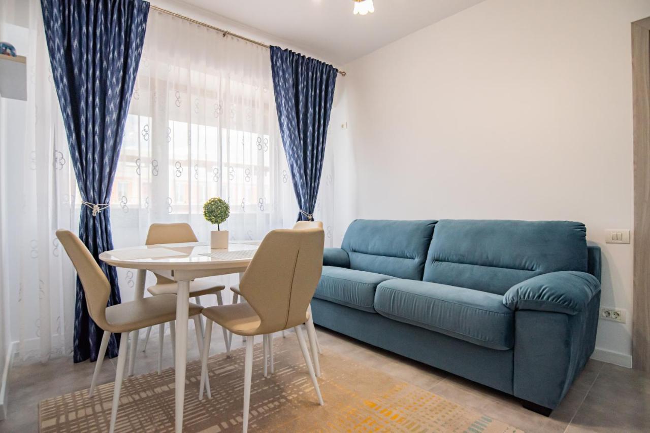 Blue Boutique Magic View Of The Sea Apartments Mamaia Exteriér fotografie